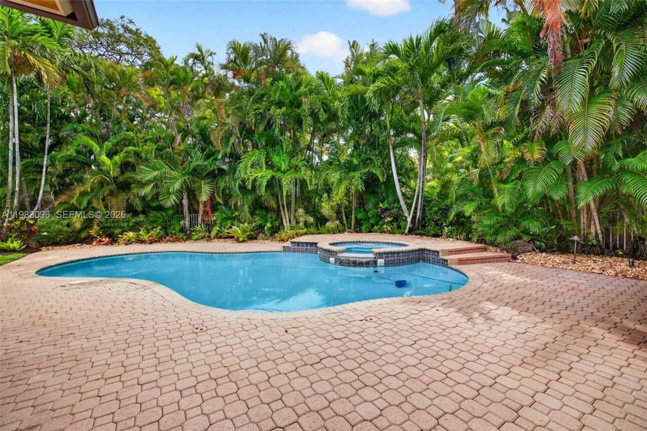 1083 SW 156th Ter, Pembroke Pines, FL 33027 Photo