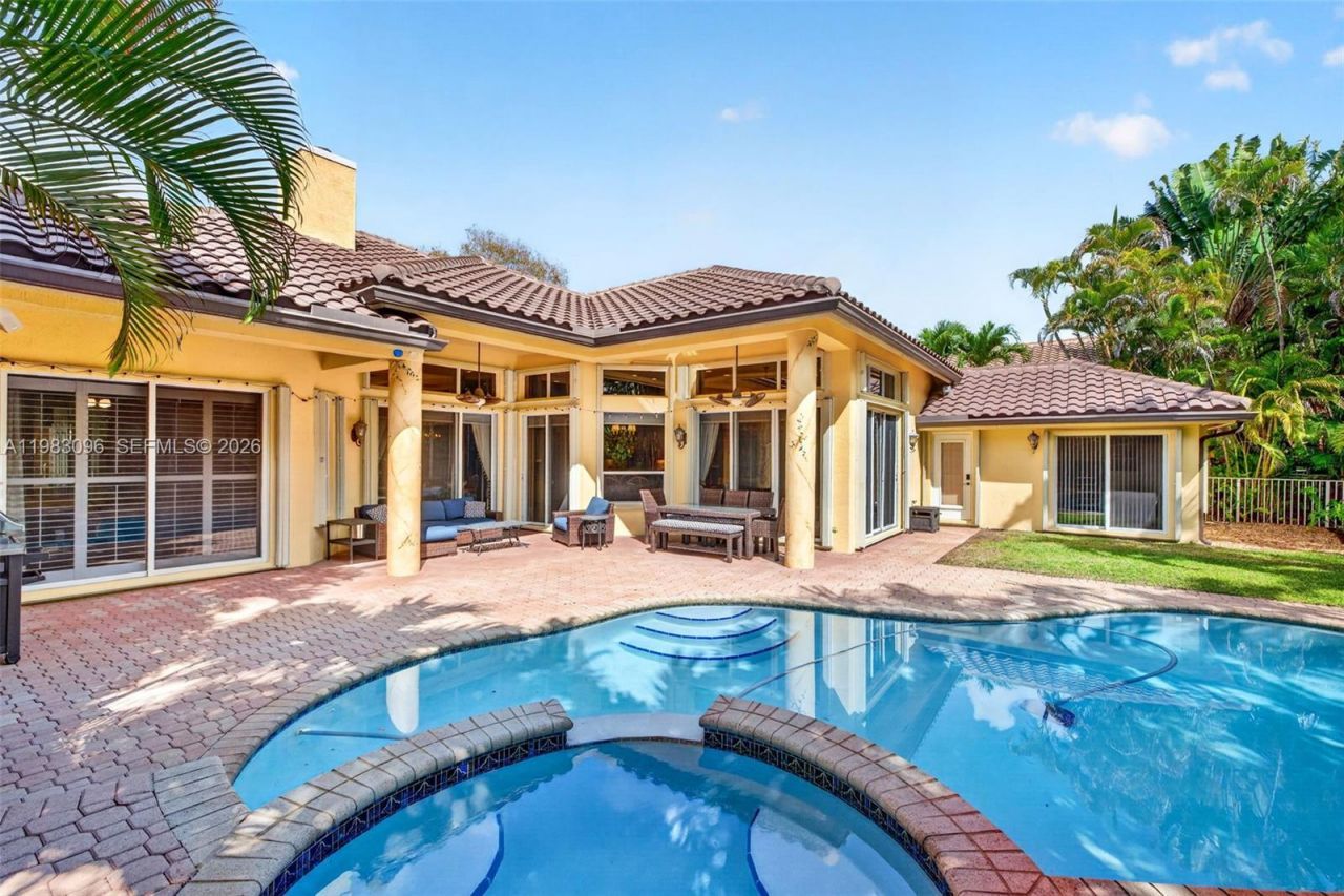 1083 SW 156th Ter, Pembroke Pines, FL 33027 Photo