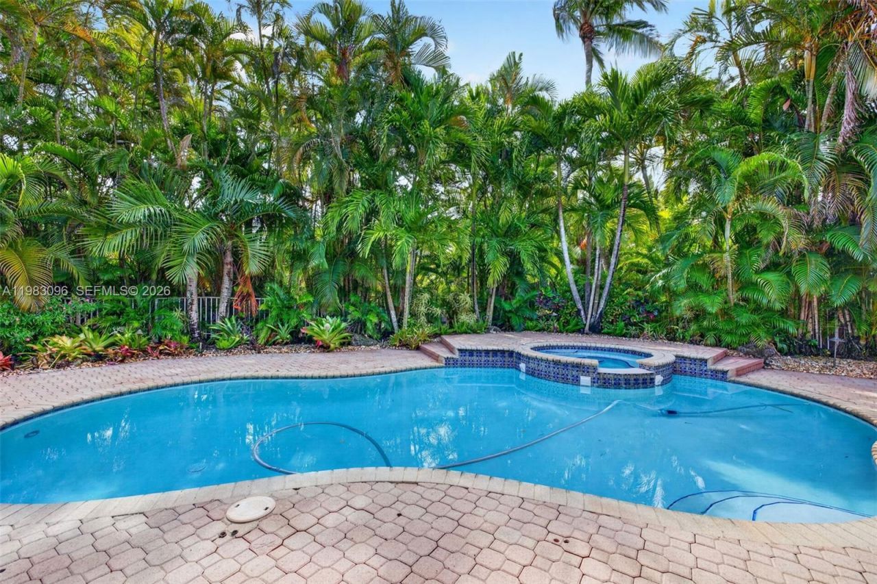 1083 SW 156th Ter, Pembroke Pines, FL 33027 Photo