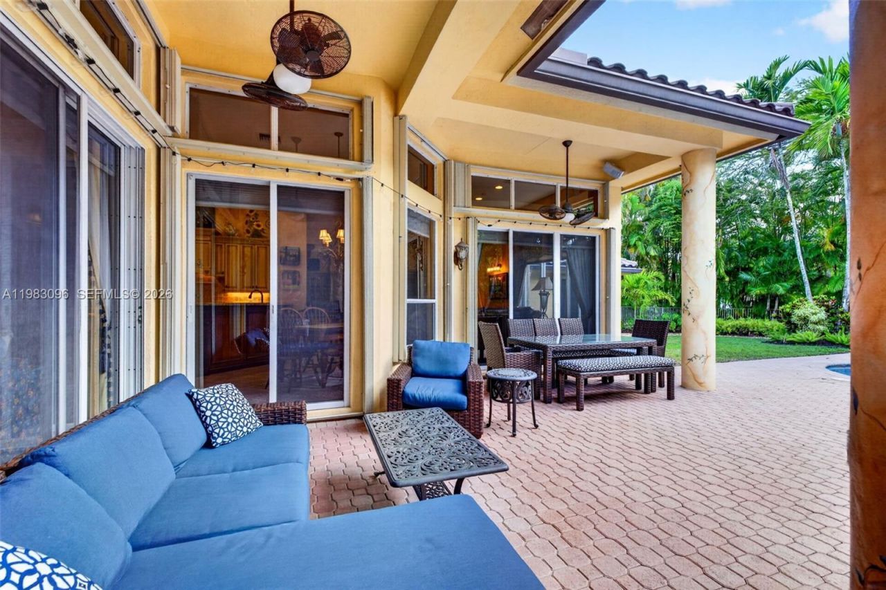 1083 SW 156th Ter, Pembroke Pines, FL 33027 Photo