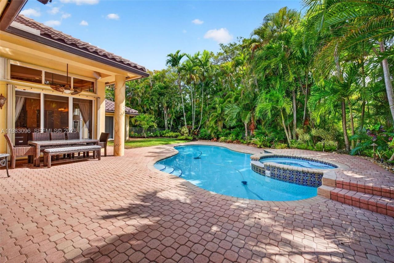 1083 SW 156th Ter, Pembroke Pines, FL 33027 Photo