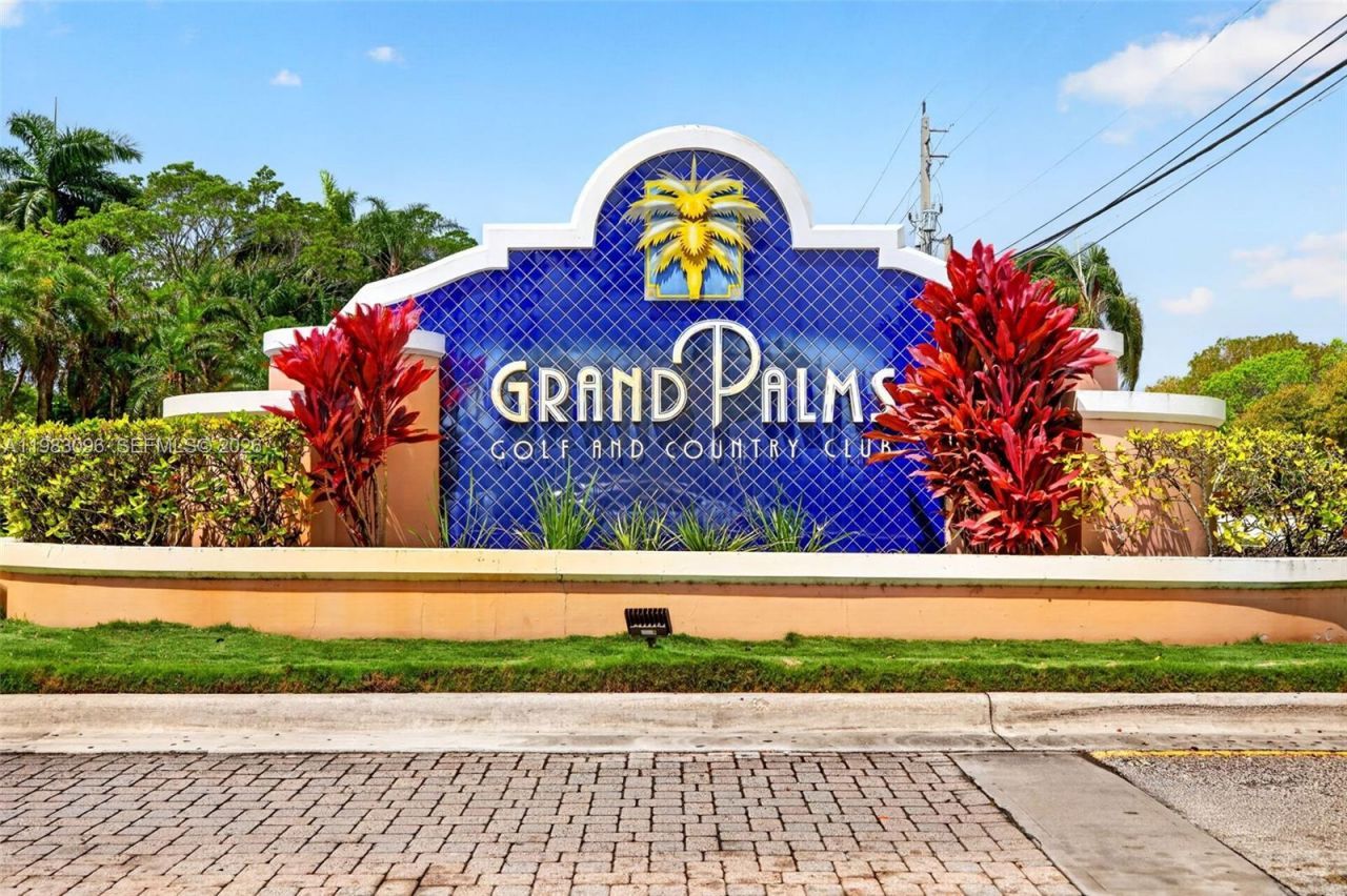 1083 SW 156th Ter, Pembroke Pines, FL 33027 Photo