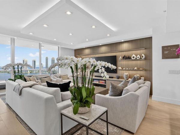 6000 Island Blvd , Unit 2102, Aventura, FL 33160