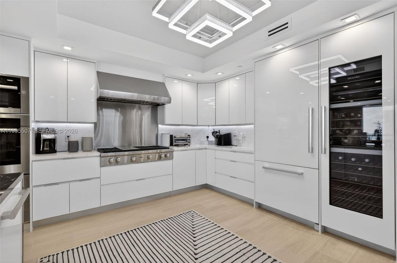 6000 Island Blvd , Unit 2102, Aventura, FL 33160 Photo