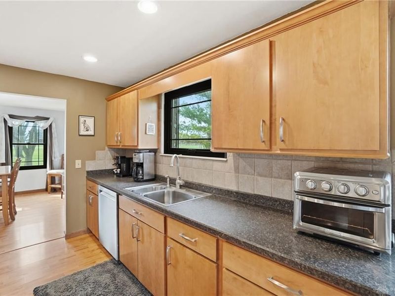 6102 Wellbaum Road, Brookville, OH 45309 Photo 12