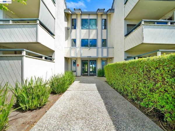 26088 Kay Ave, Unit 205, Hayward, CA 94545