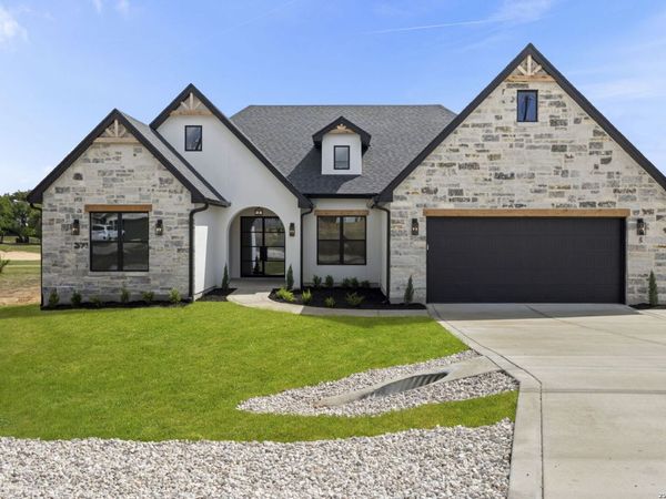 117 Hiram Cook, Blanco, TX 78606