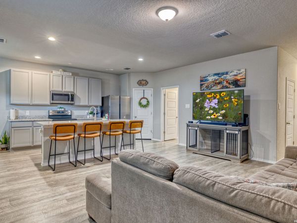 20009 HUCKLEBERRY ST, Lytle, TX 78052