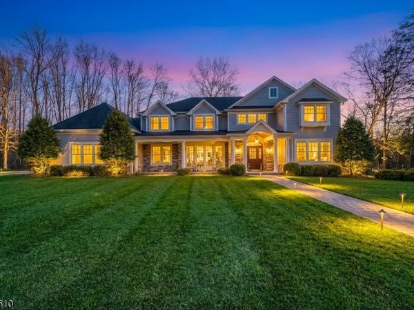 106 Koch Ln, Old Tappan, NJ 07675