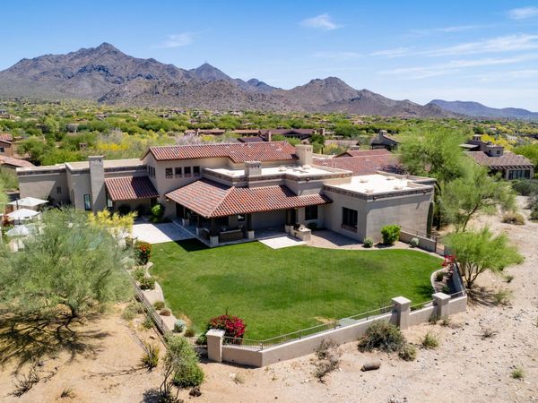 9820 E THOMPSON PEAK Parkway, Unit 824, Scottsdale, AZ 85255