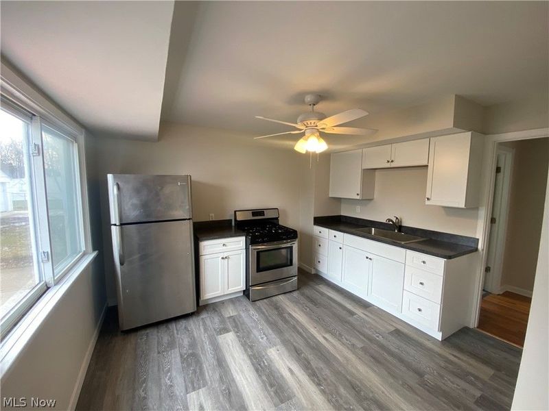 805 E 254th Street, Euclid, OH 44132 Photo 11