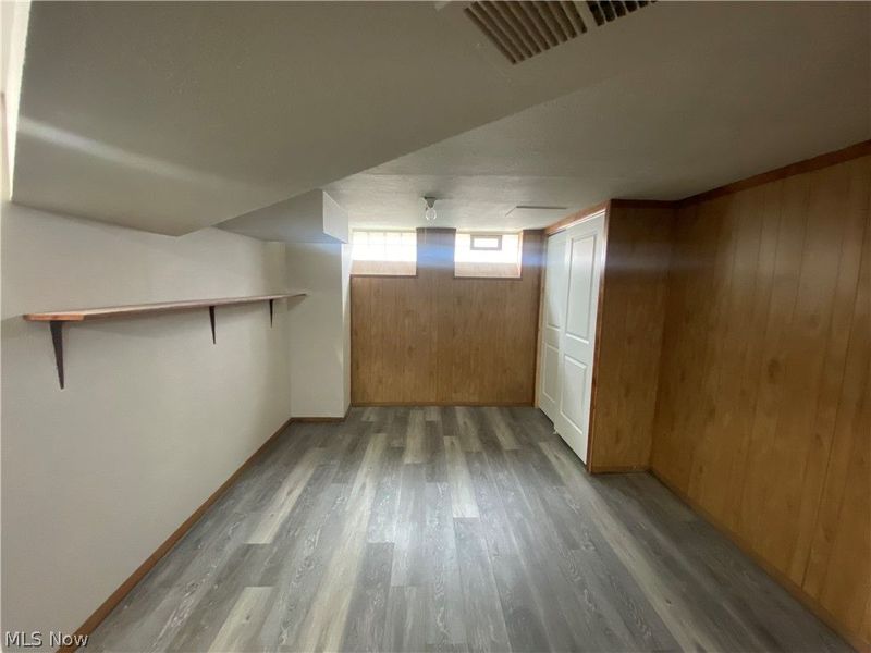 805 E 254th Street, Euclid, OH 44132 Photo 12