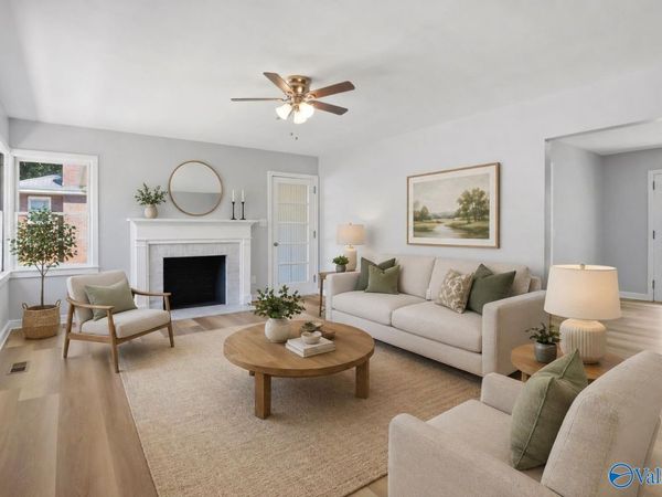 704 Somerville Road SE, Decatur, AL 35601