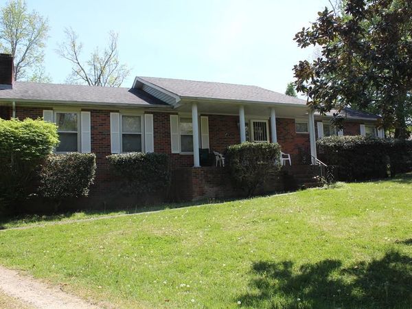 2134 Williamsburg Circle, Cookeville, TN 38506