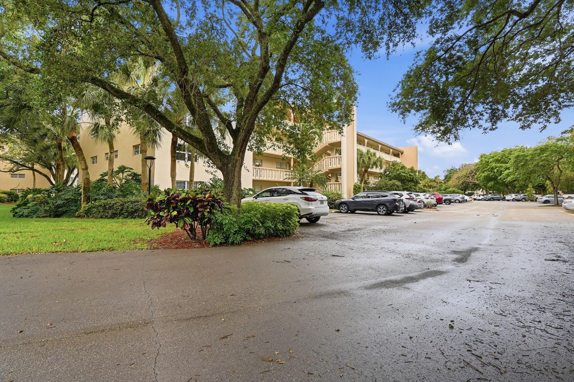 2301 Lucaya Lane, Unit M2, Coconut Creek, FL 33066 Photo