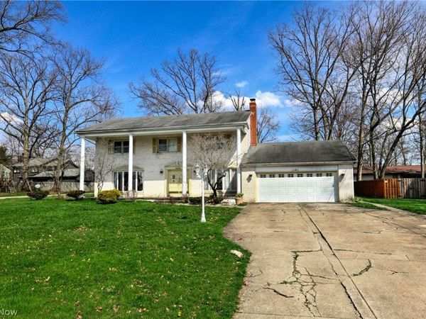 5365 Sampson Drive , Girard, OH 44420