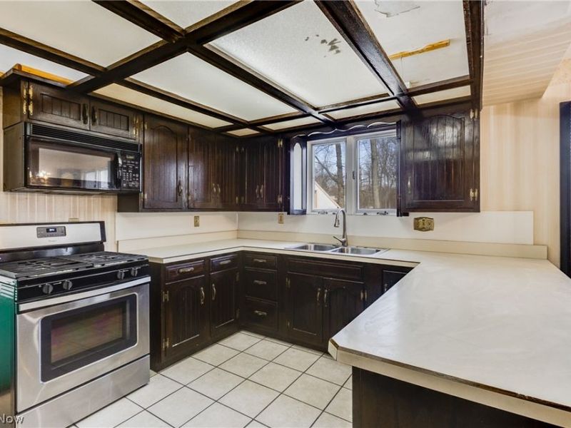 5365 Sampson Drive, Girard, OH 44420 Photo 15