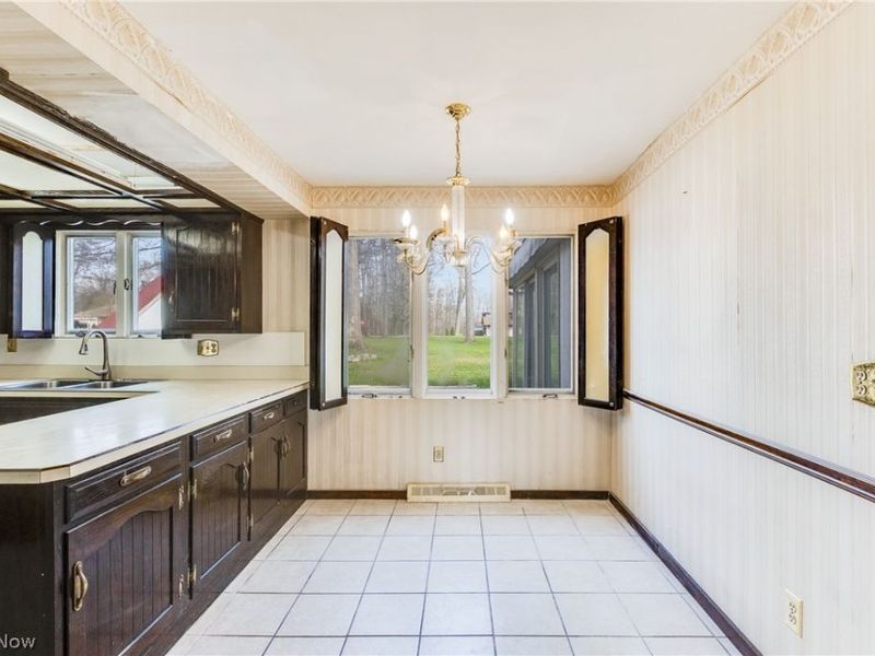 5365 Sampson Drive, Girard, OH 44420 Photo 18