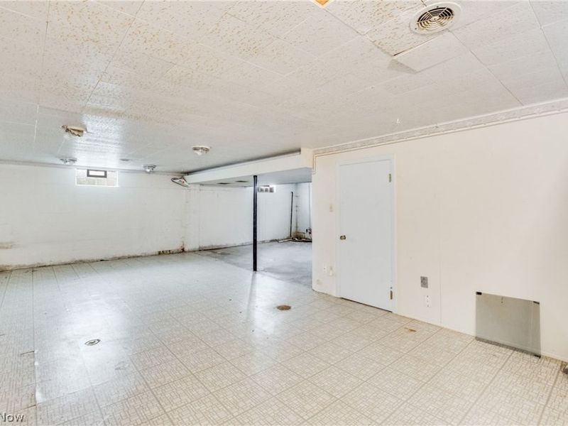 5365 Sampson Drive, Girard, OH 44420 Photo 33