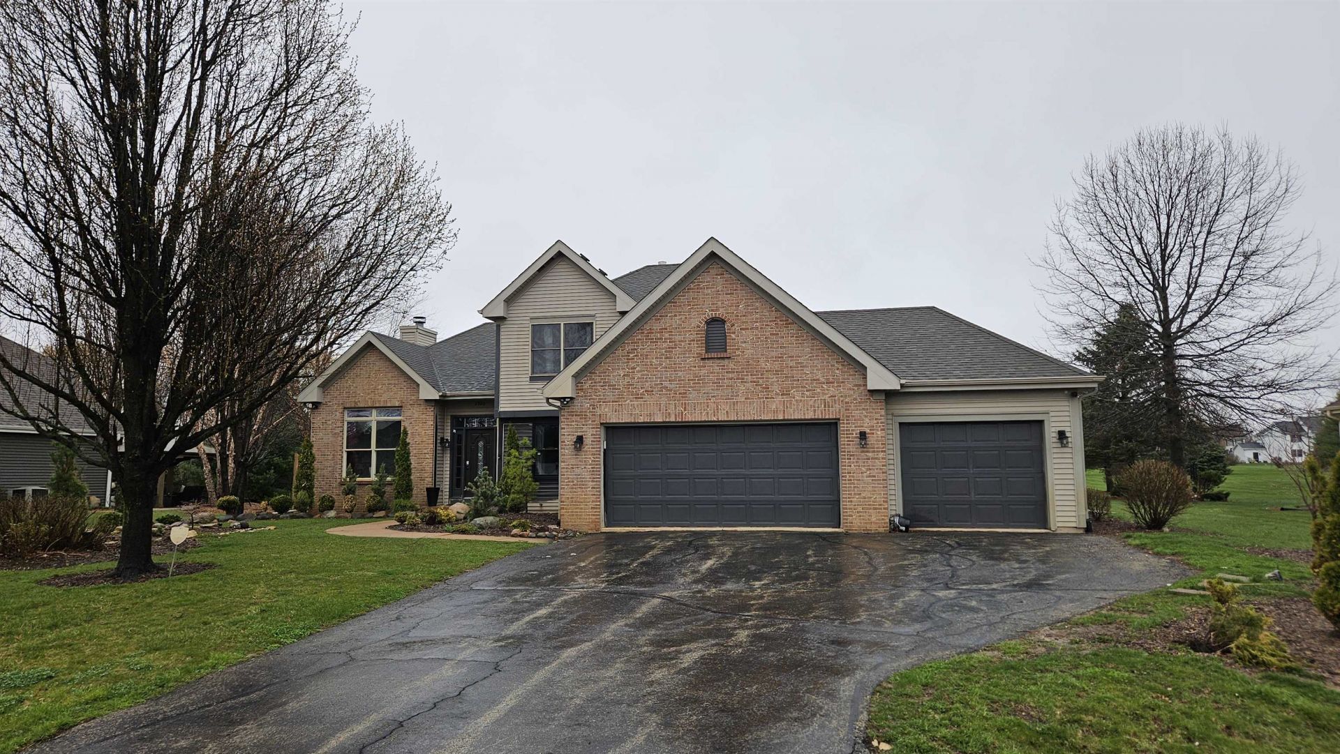 2920 County Meadow Lane, Belvidere, IL 61008 Main Photo