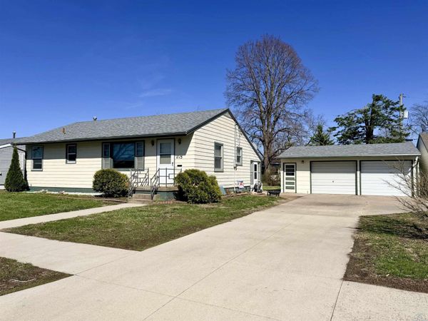 1115 ERIE ST, Storm Lake, IA 50588