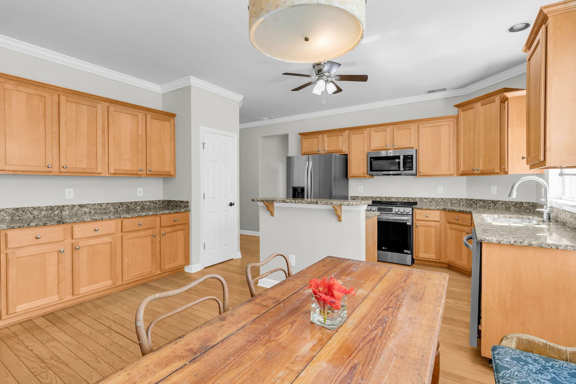 2116 Tall Grass Circle Photo 11