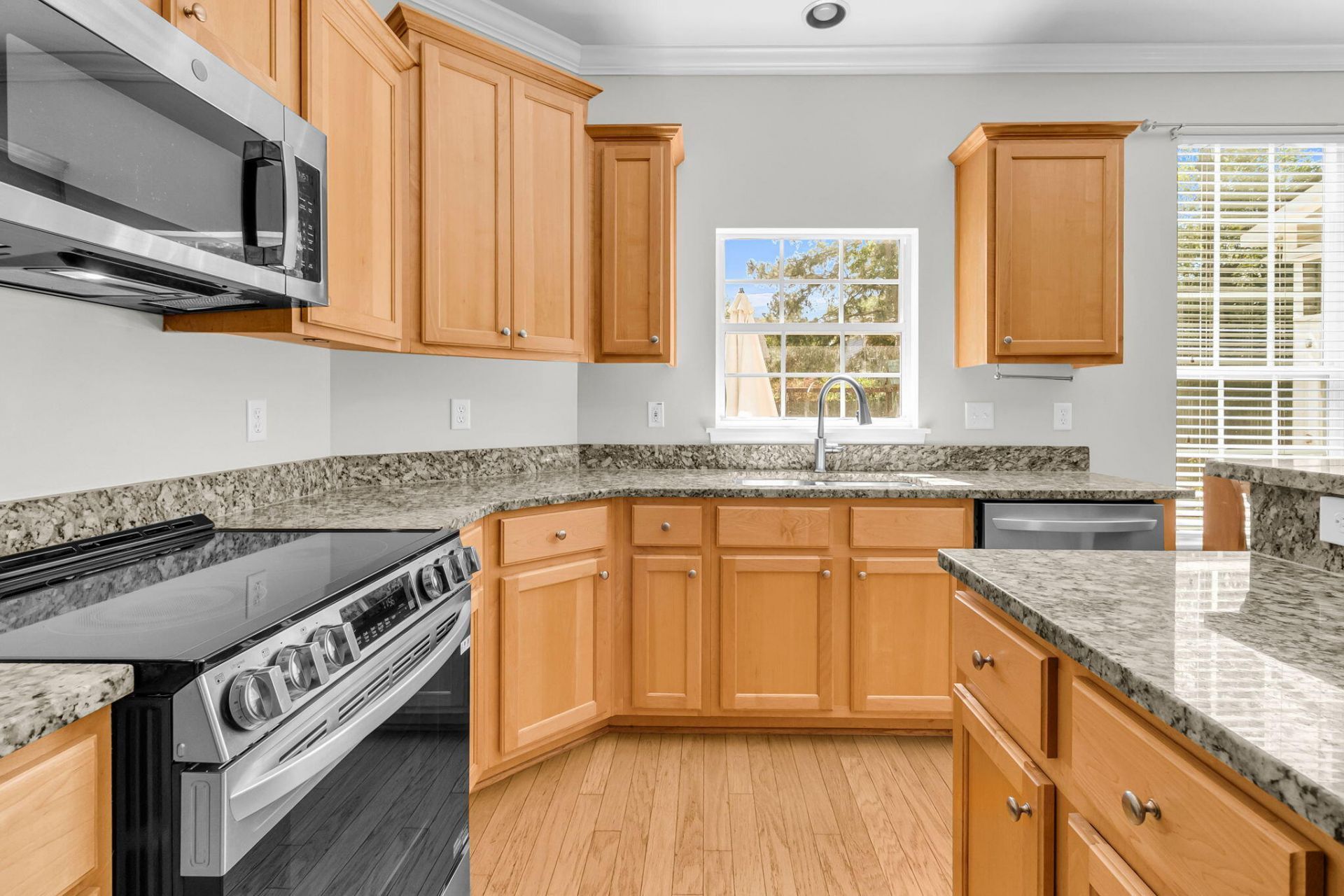 2116 Tall Grass Circle Photo 14