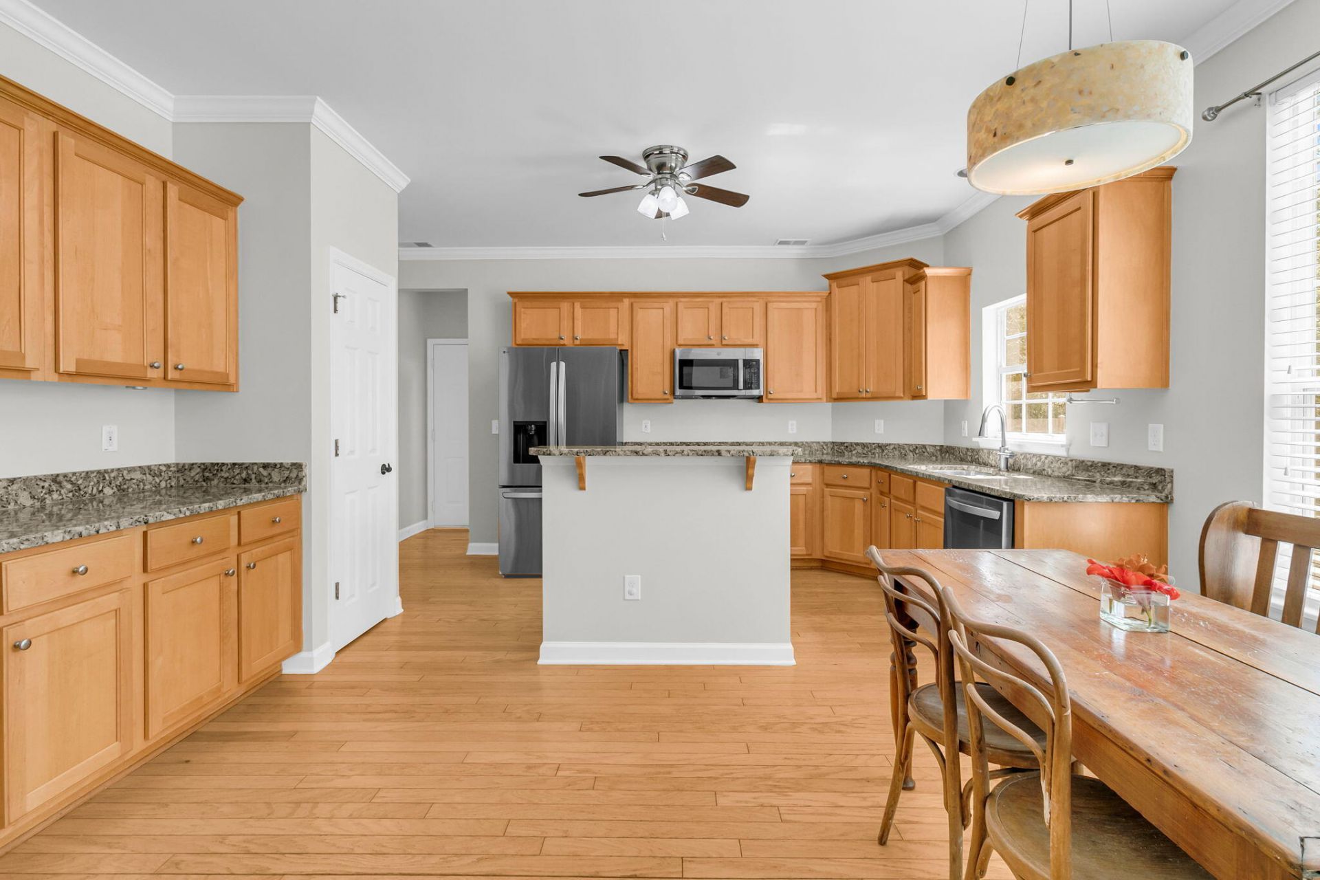 2116 Tall Grass Circle Photo 15