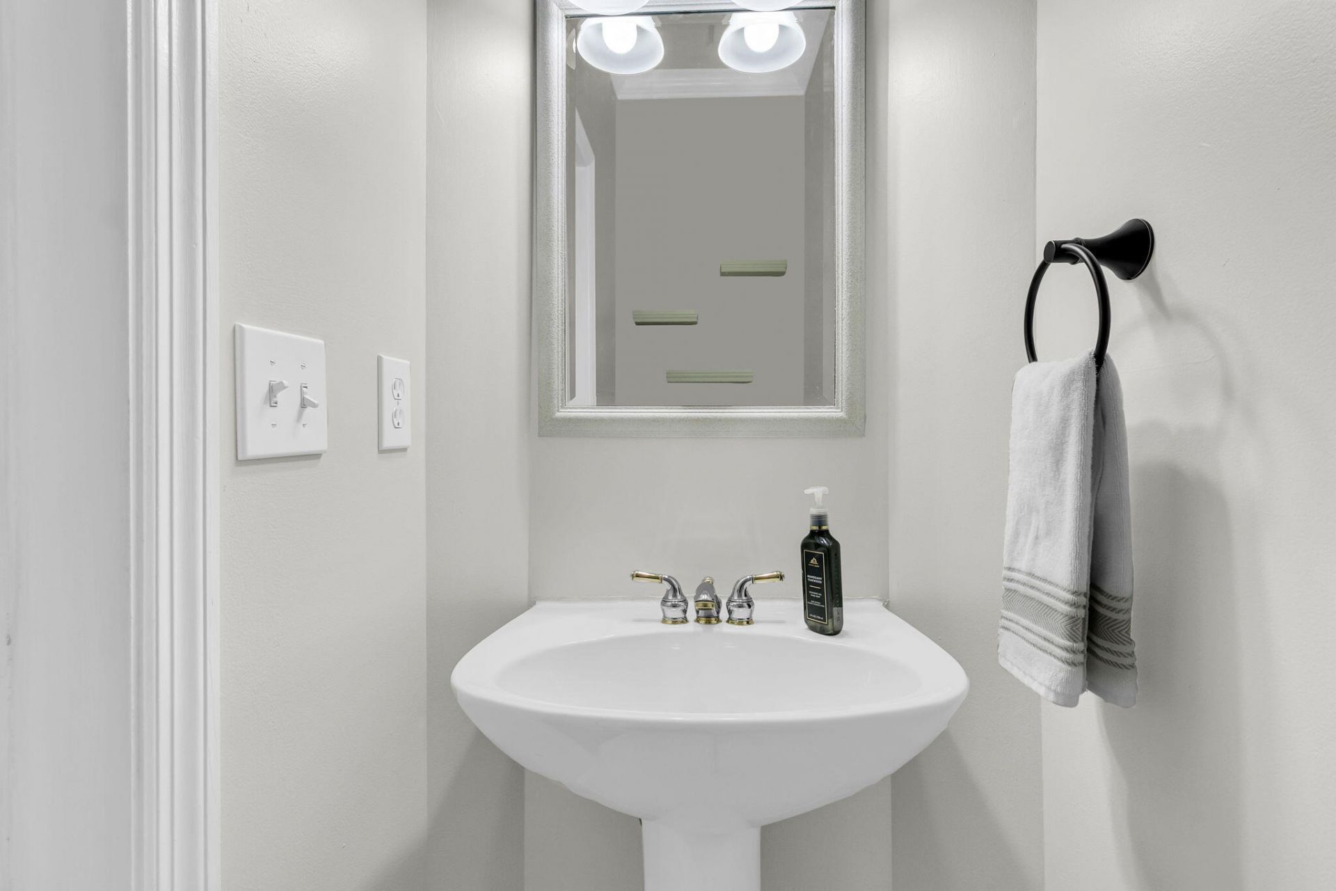 2116 Tall Grass Circle Photo 19