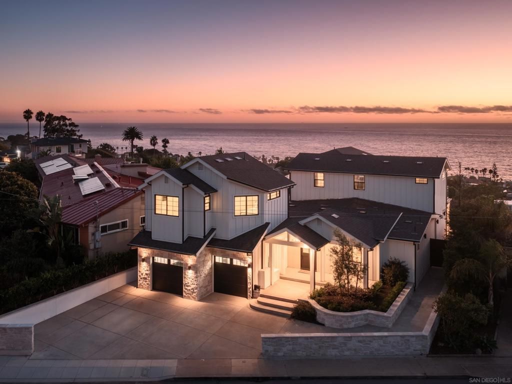 1185 Barcelona Dr, San Diego, CA 92107 Main Photo