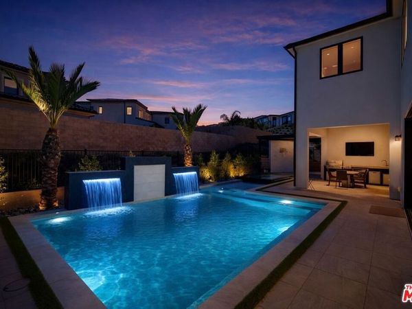 20056 W Mersey Lane, Porter Ranch, CA 91326