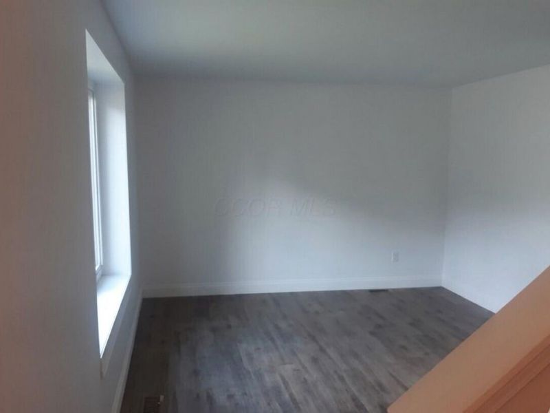 8992 Canoe Drive, Galloway, OH 43119 Photo 2