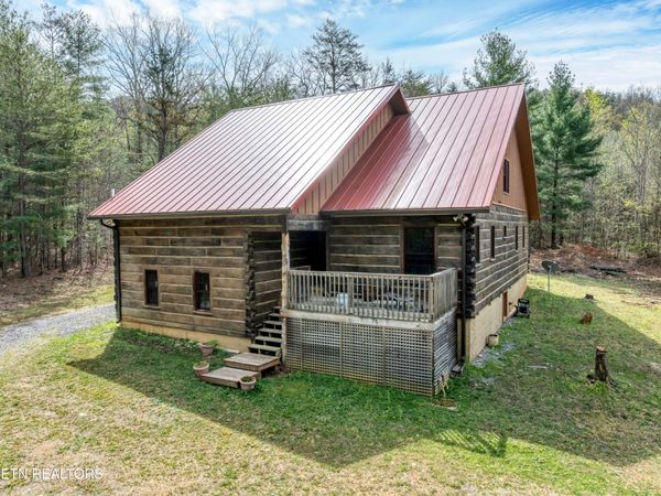 2566 Smithfield Rd, Tellico Plains, TN 37385