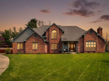 281 Sunrise Circle , Greenwood, IN 46142