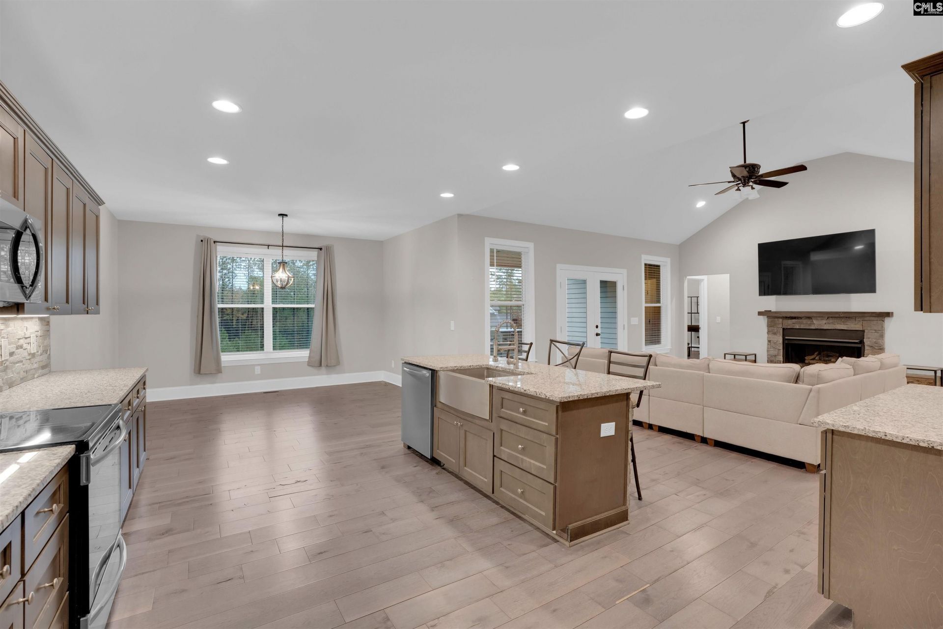 870 Shore Road  Photo 10