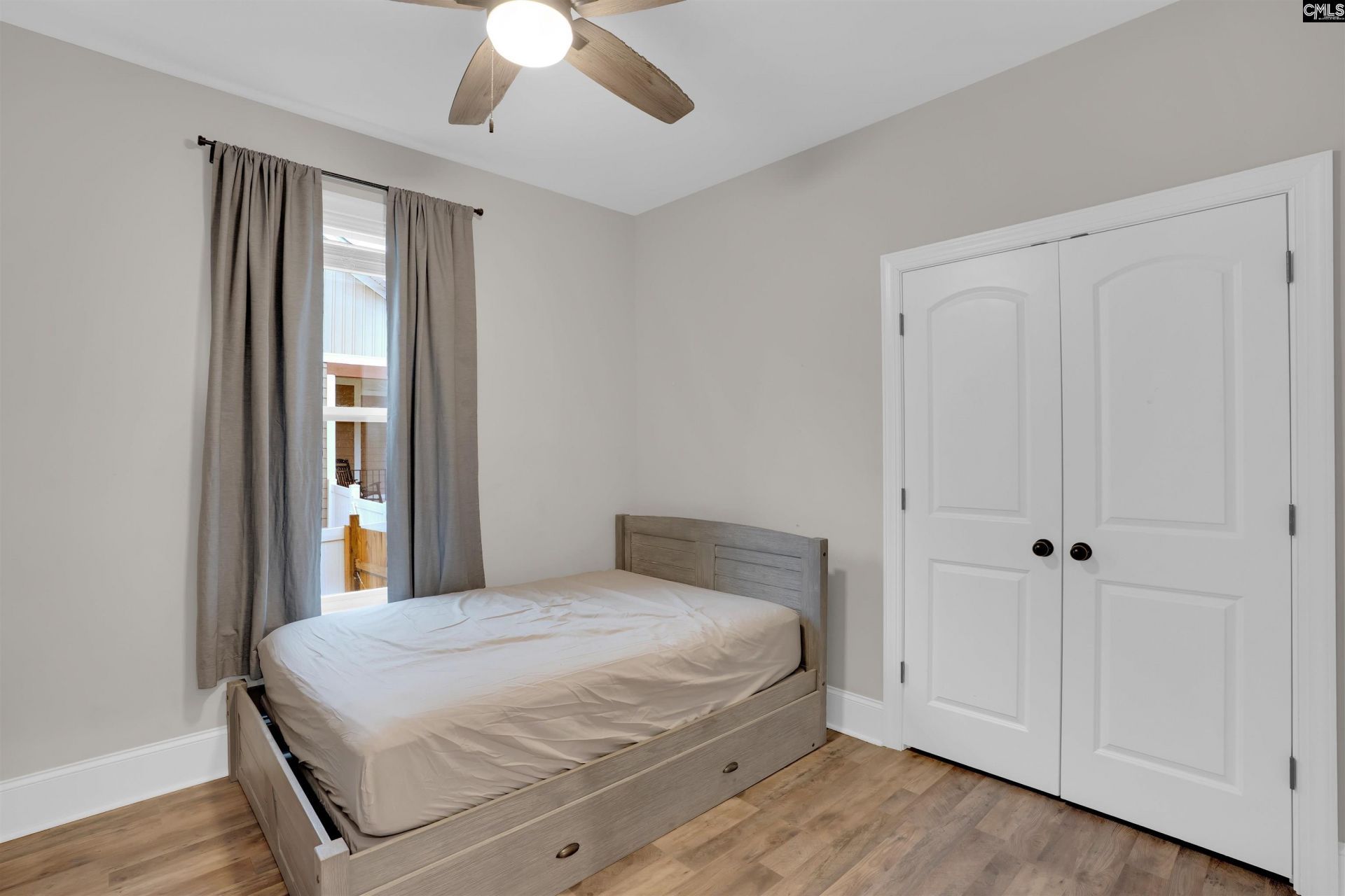 870 Shore Road  Photo 17