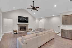 870 Shore Road  photo 4