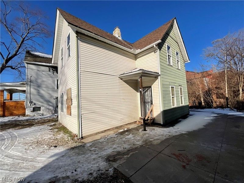 255 Cross Street, Akron, OH 44311 Photo 1