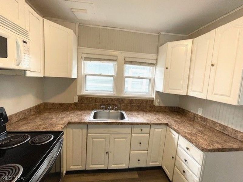 255 Cross Street, Akron, OH 44311 Photo 13