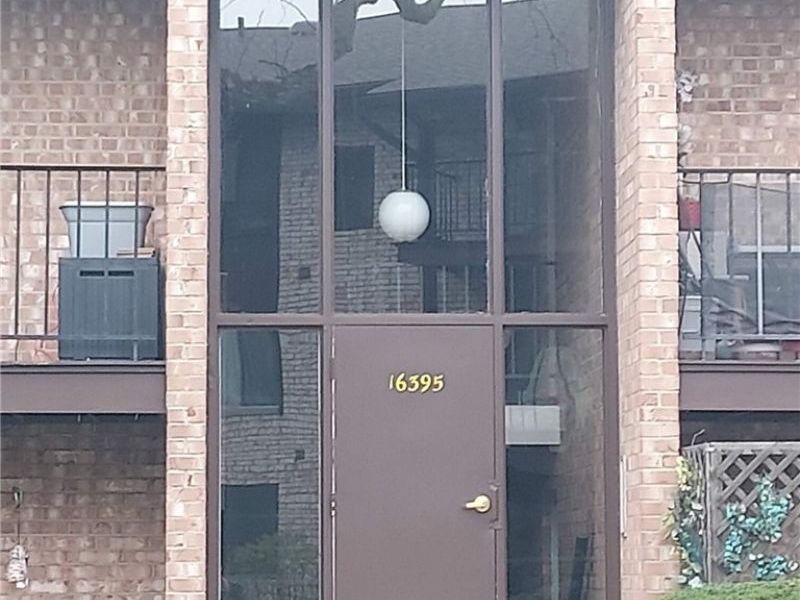 16395 Heather Lane, Unit 303, Middleburg Heights, OH 44130 Photo 2