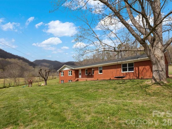 17 Boyd Cove Road, Leicester, NC 28748