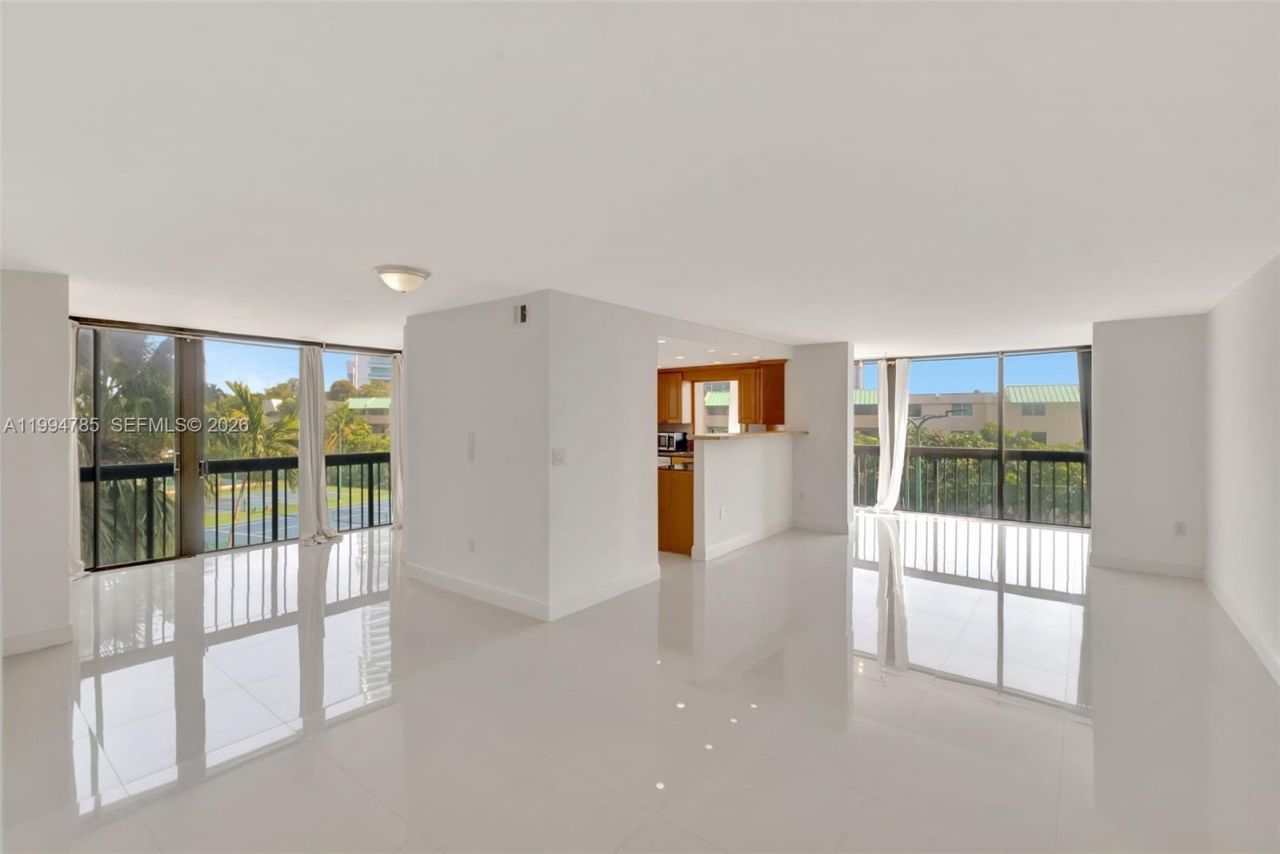 2333 Brickell Ave, Unit 305, Miami, FL 33129 Photo