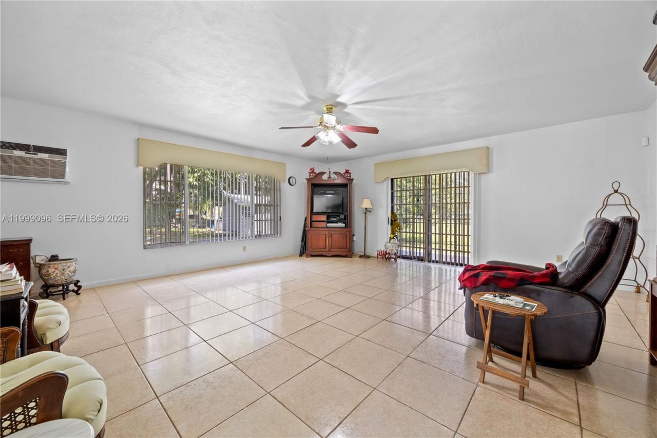 Please Call For Address, Miami, FL 33167 Photo