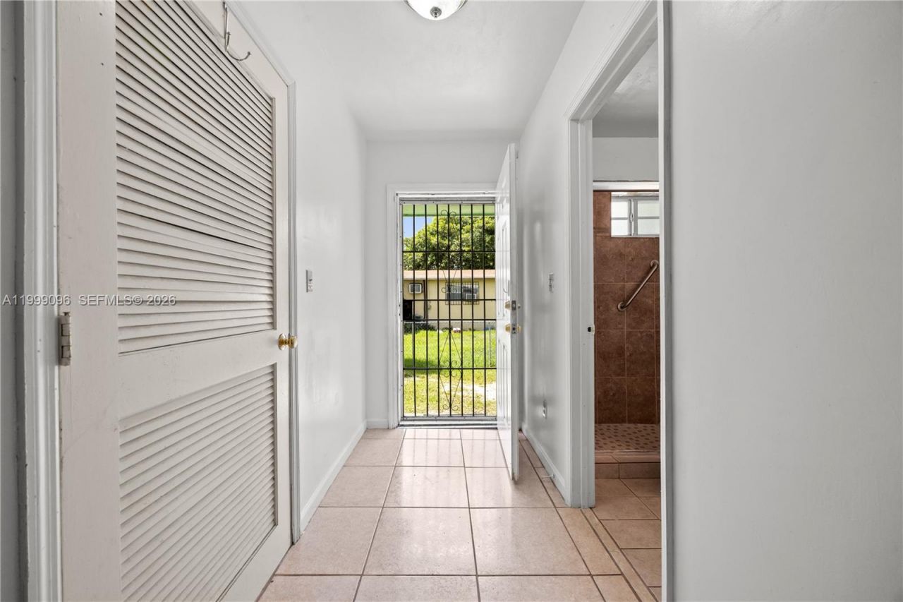 Please Call For Address, Miami, FL 33167 Photo