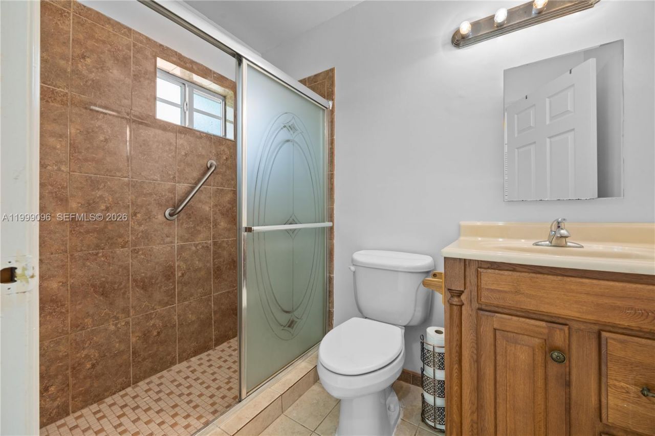 Please Call For Address, Miami, FL 33167 Photo