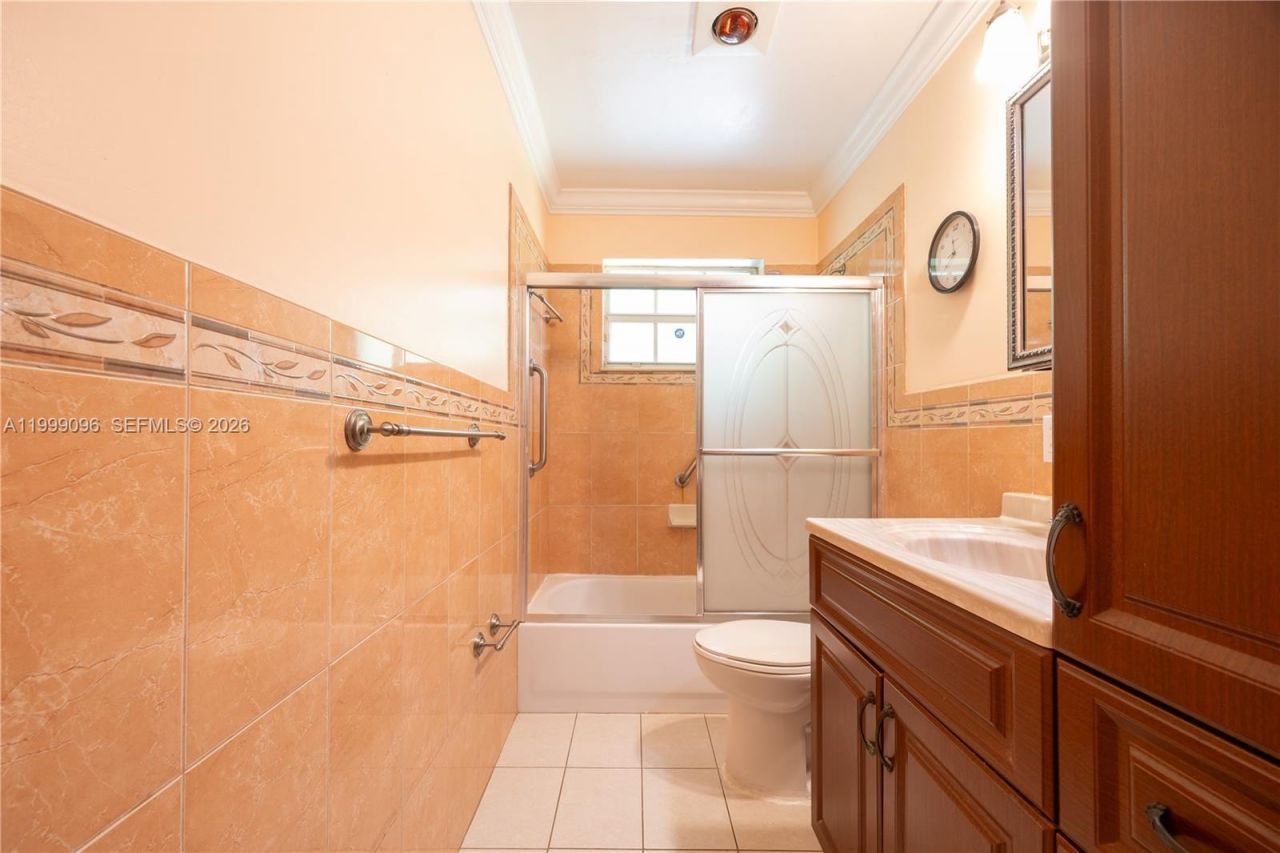 Please Call For Address, Miami, FL 33167 Photo