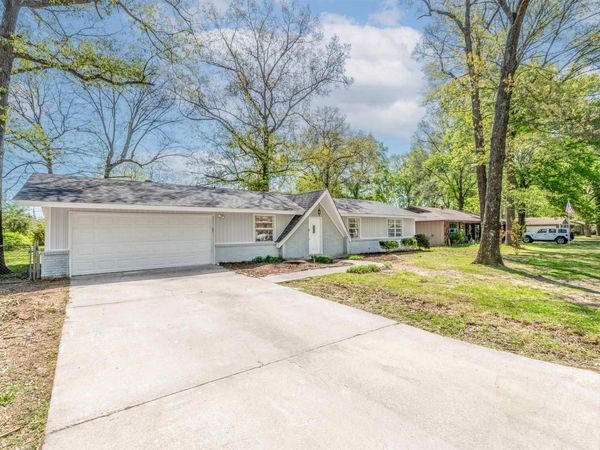 18 Arbor Oaks Drive, Sherwood, AR 72120