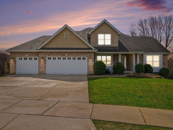 3143 Whisper Drive, Schererville, IN 46375