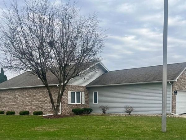 1649 Redbud Drive, Hobart, IN 46342