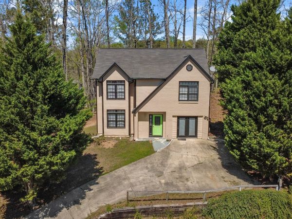 3460 Estate Lake Drive, Fairburn, GA 30213